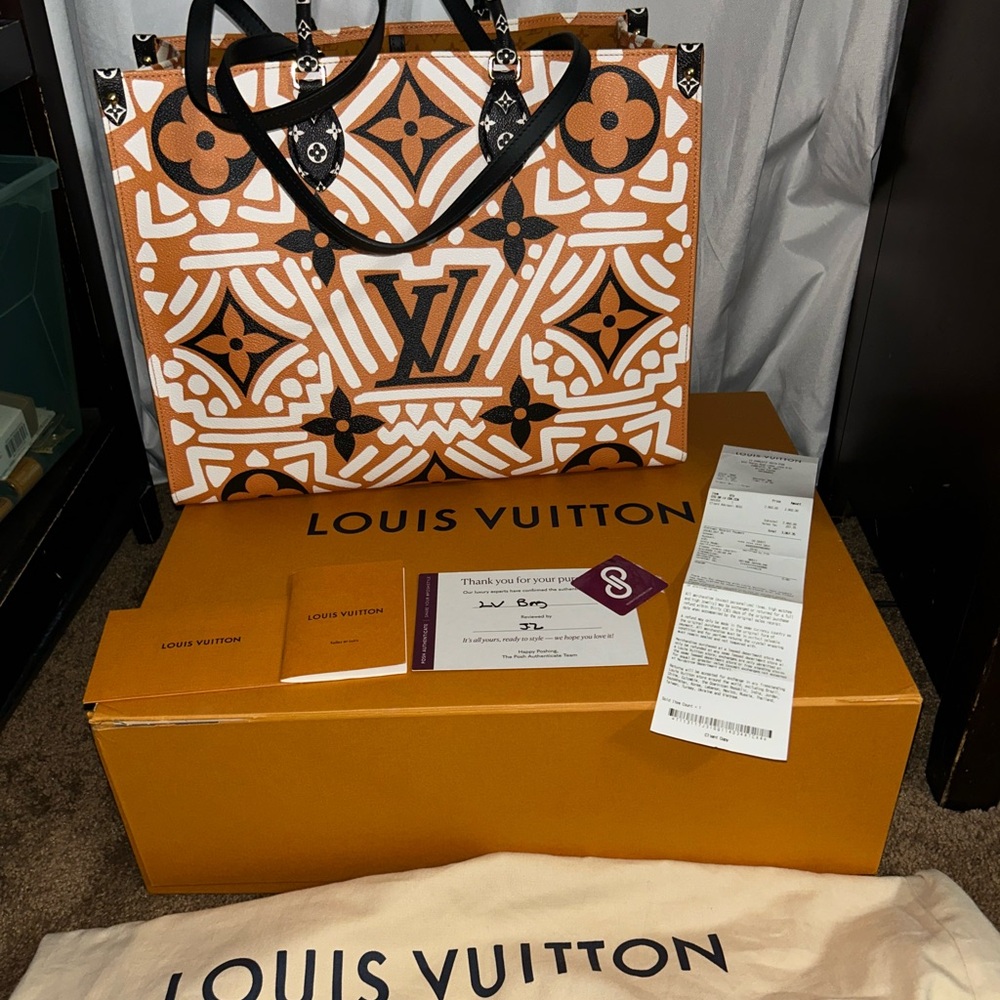 Louis Vuitton Brown and White Gm on the go crafty handbag purse amazing 🤩